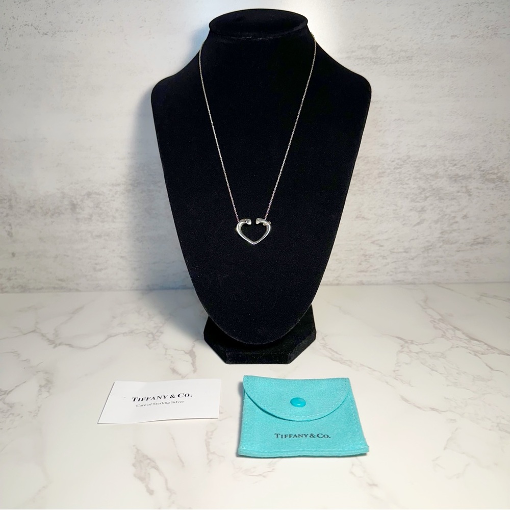 Tiffany & Co. Paloma Picasso Tenderness Heart Necklace 925 Sterling Silver